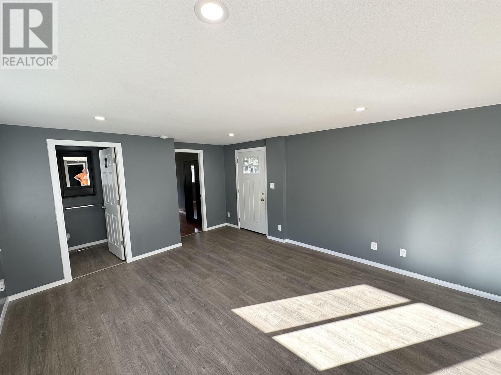 7618 RUBY CRESCENT