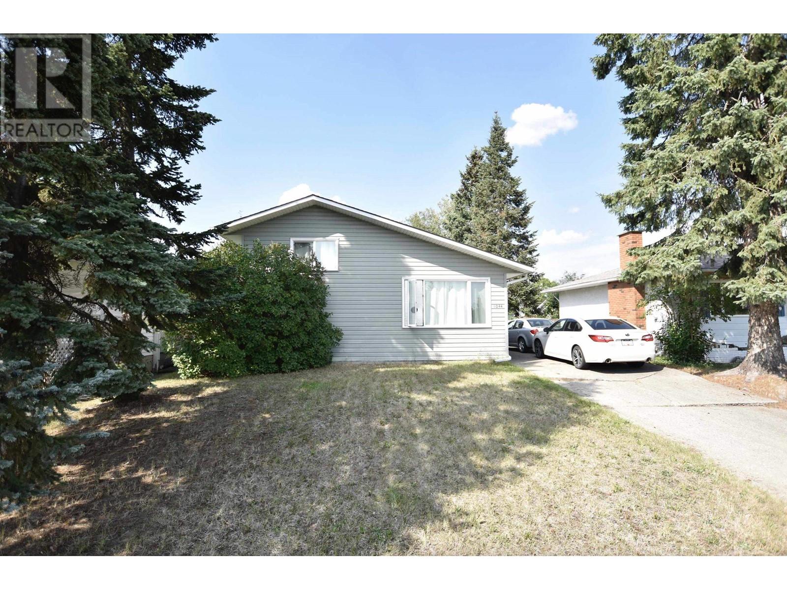 1044 HANSARD CRESCENT