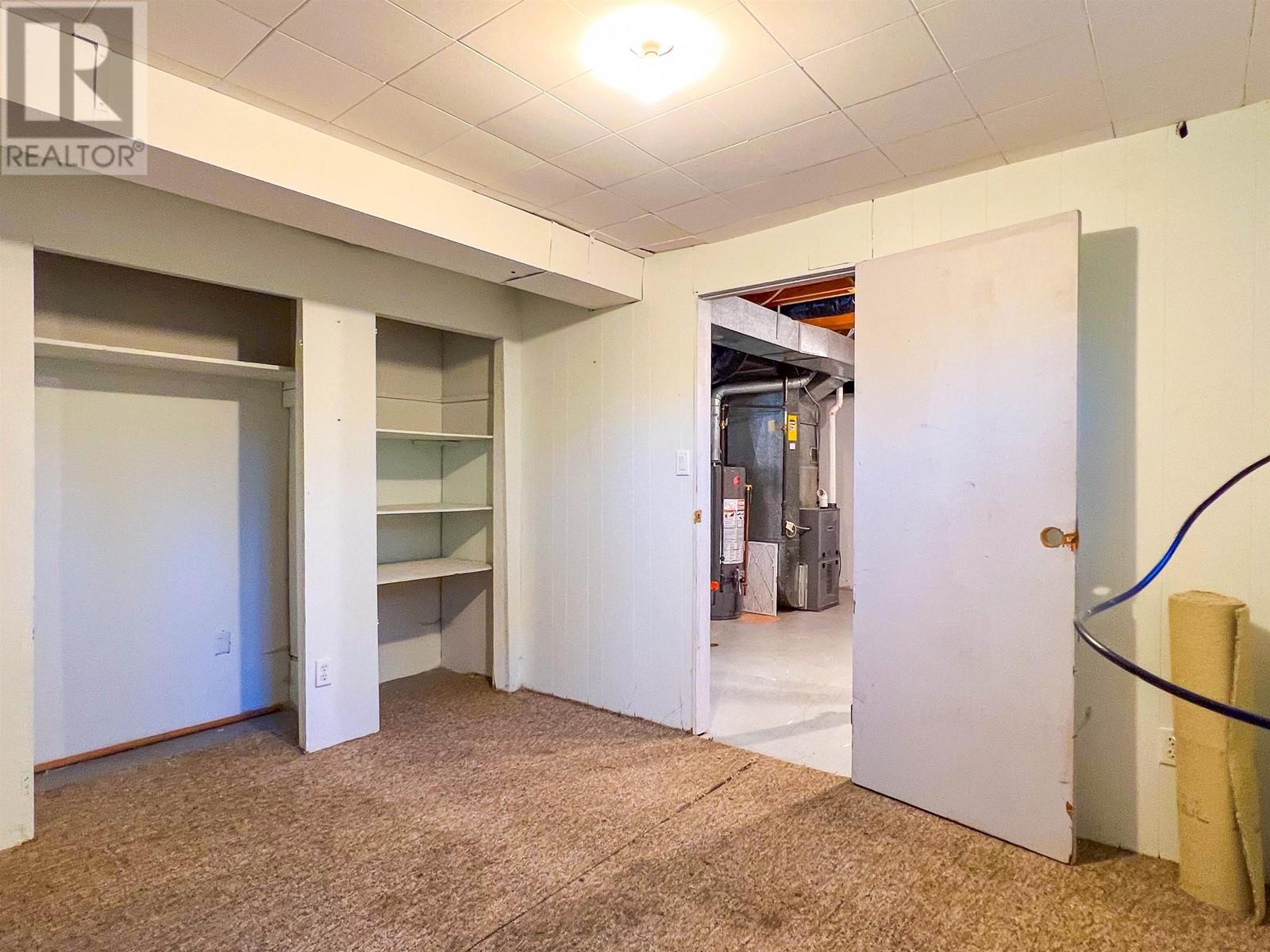 1044 HANSARD CRESCENT