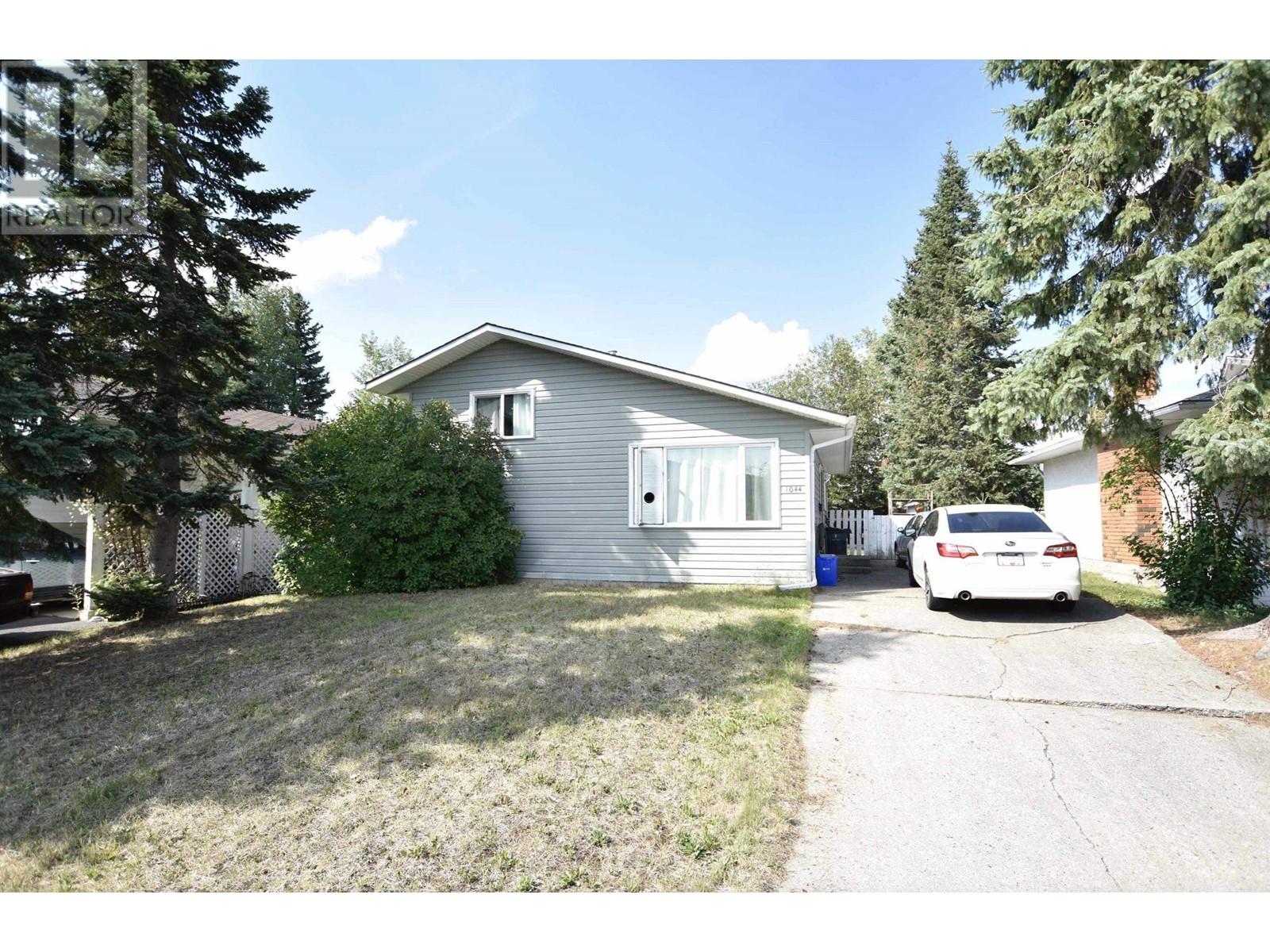 1044 HANSARD CRESCENT