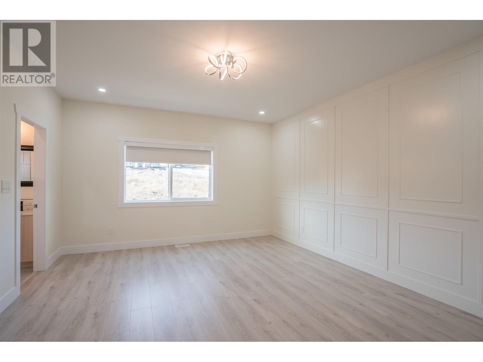 2953 MUNRO WAY