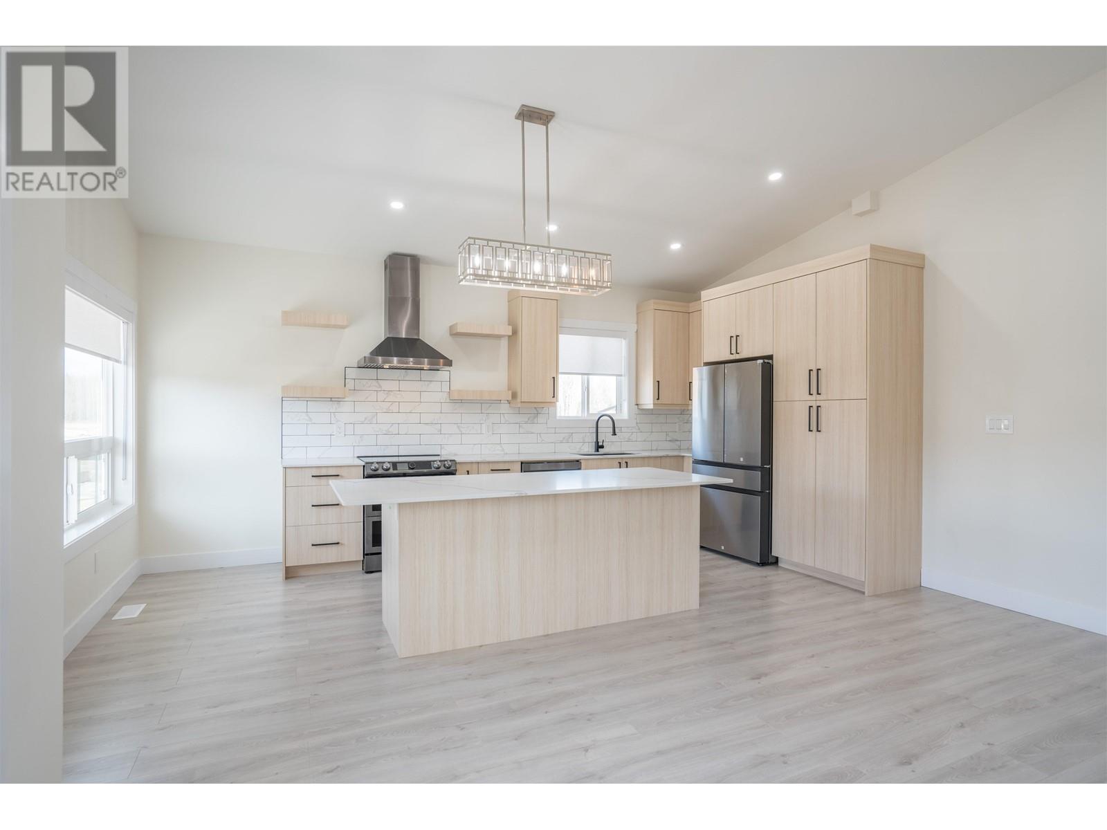 2953 MUNRO WAY