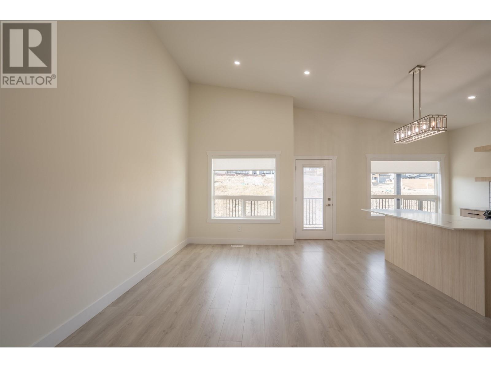 2953 MUNRO WAY