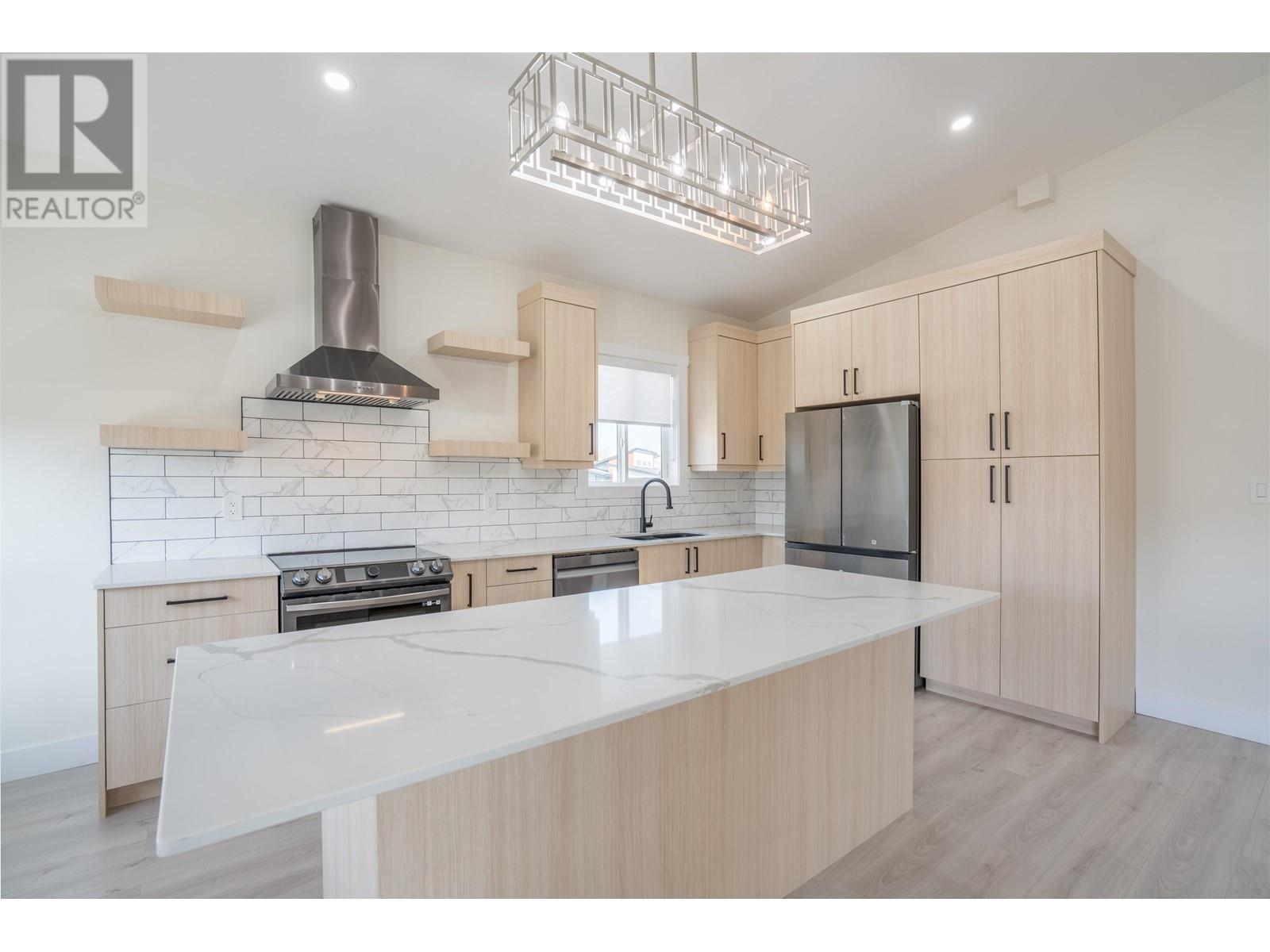 2953 MUNRO WAY