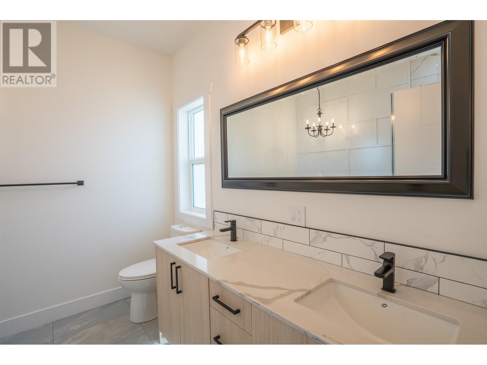 2953 MUNRO WAY