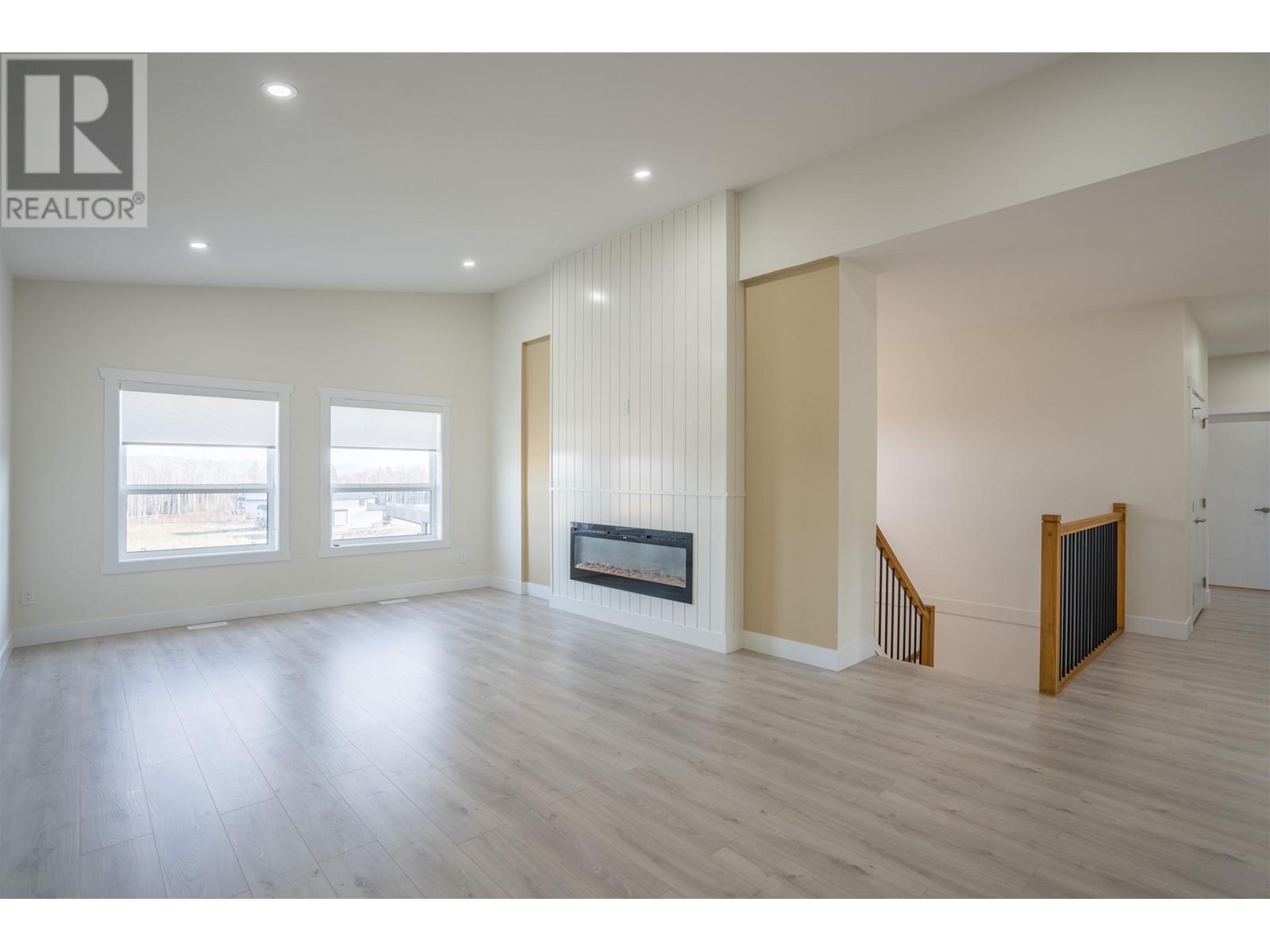 2953 MUNRO WAY