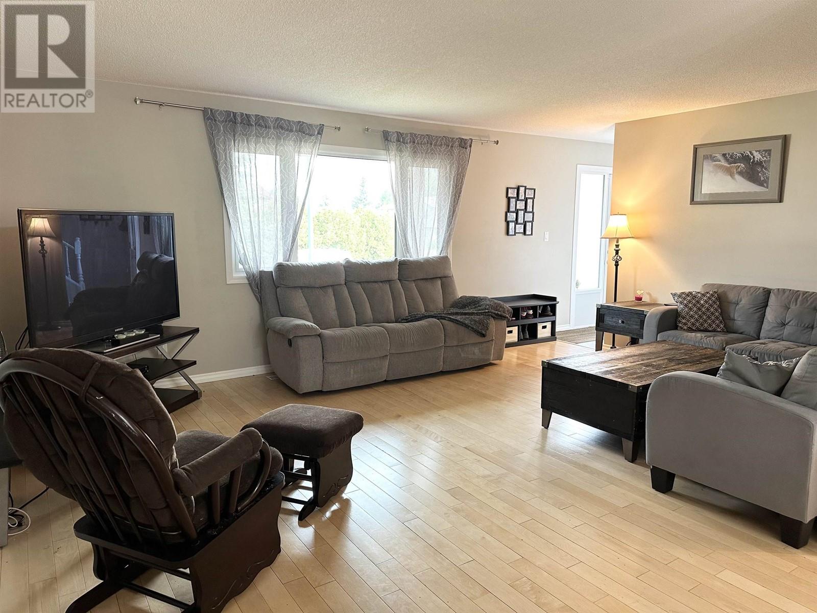 3789 SHANE CRESCENT
