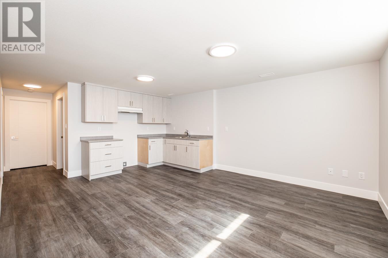 1127 MONARCH COURT