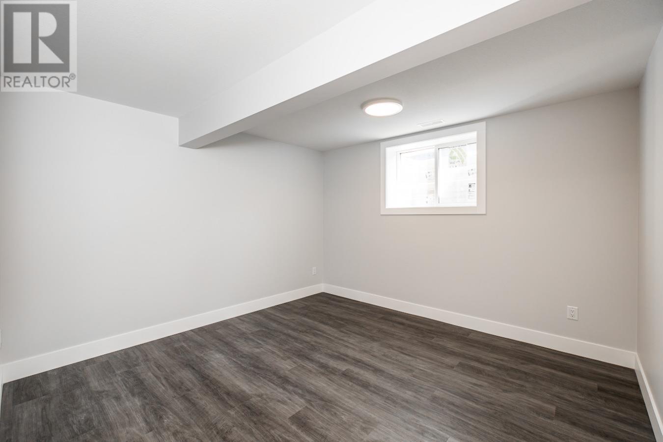 1127 MONARCH COURT