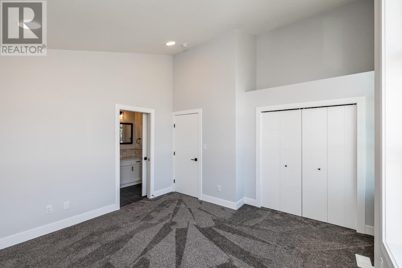 1127 MONARCH COURT
