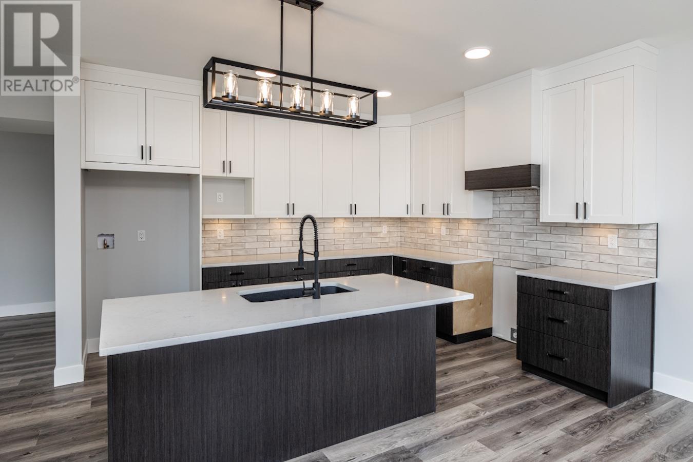 1127 MONARCH COURT