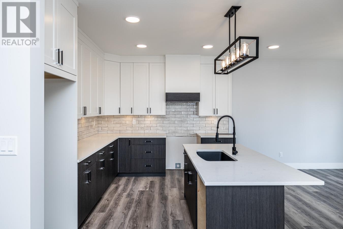 1127 MONARCH COURT