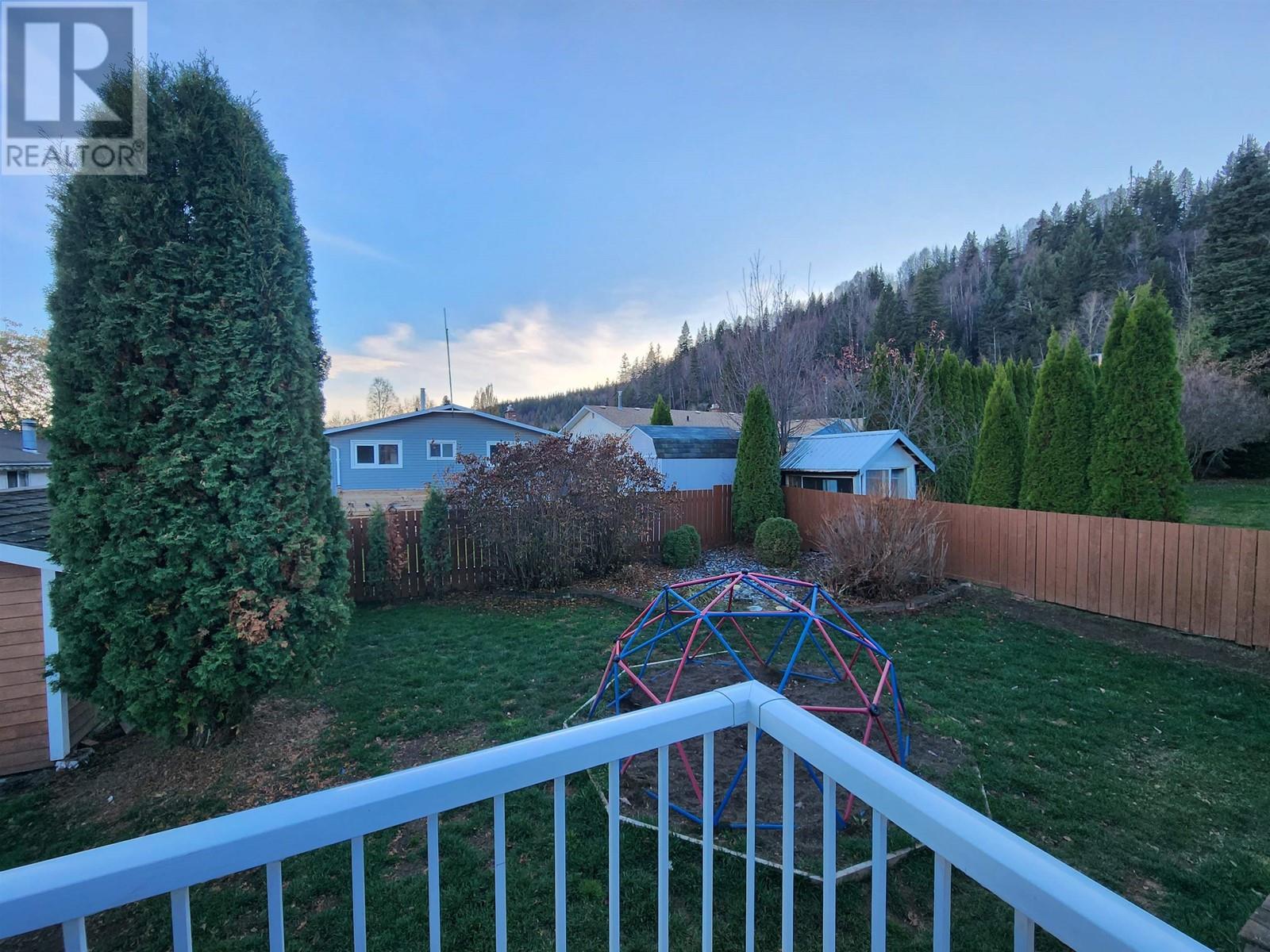 301 MORAN CRESCENT