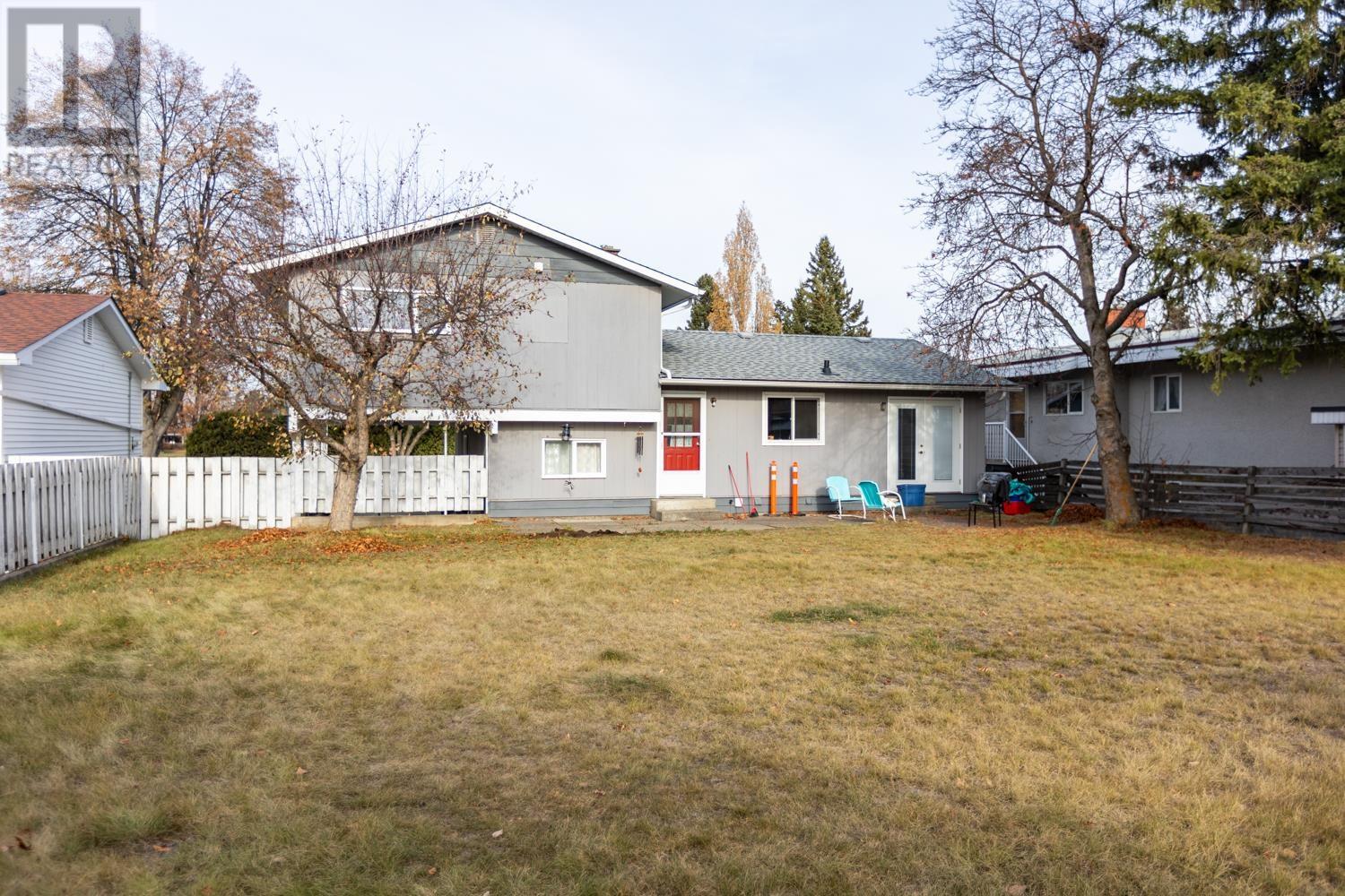 1123 CHILAKO AVENUE