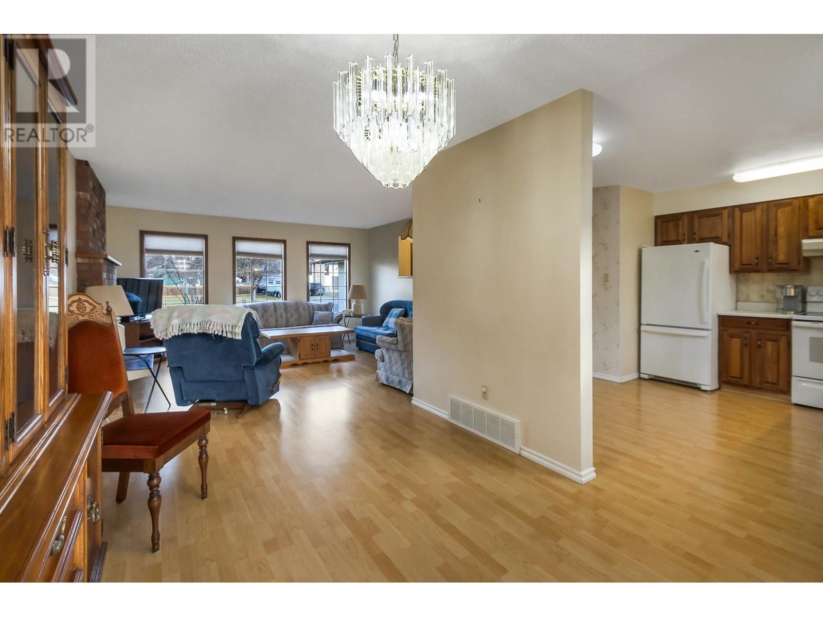 6569 DRIFTWOOD ROAD