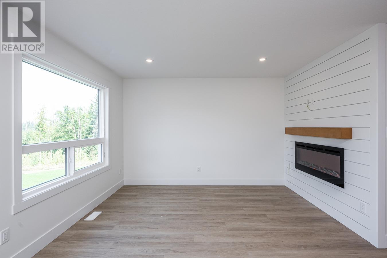 115 6664 WESTMOUNT DRIVE, #115
