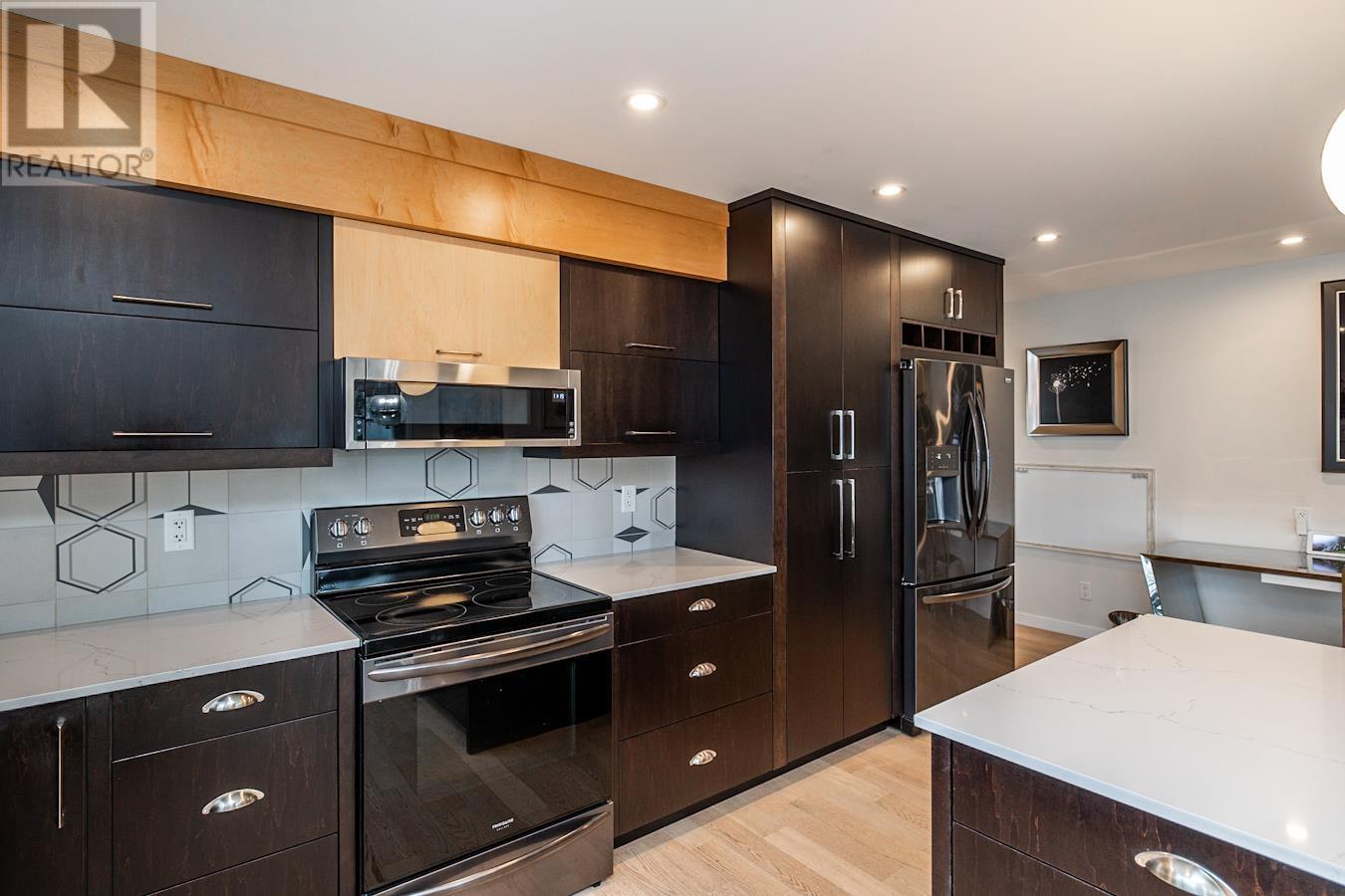 102 2422 VANIER DRIVE, #102