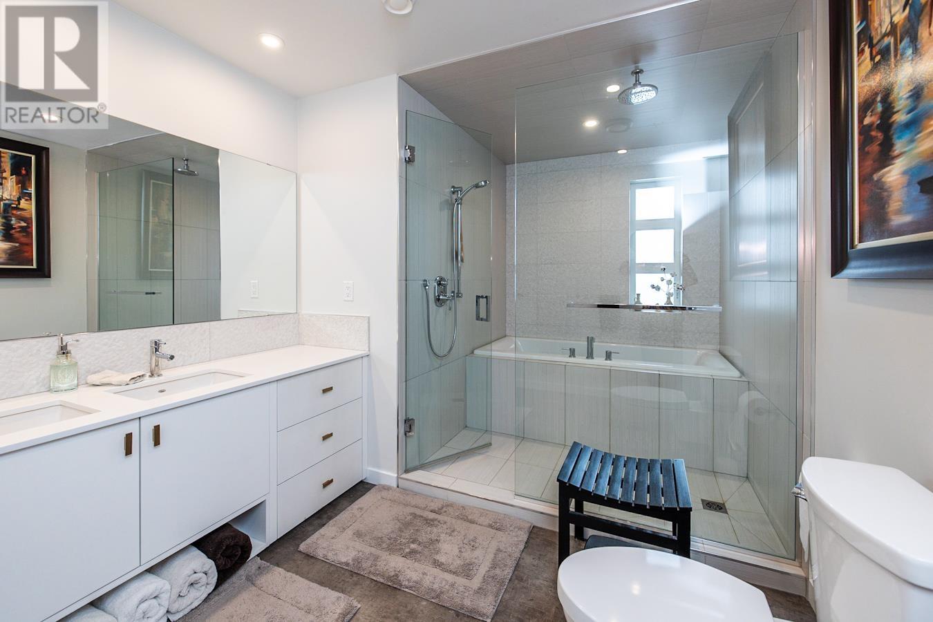 102 2422 VANIER DRIVE, #102