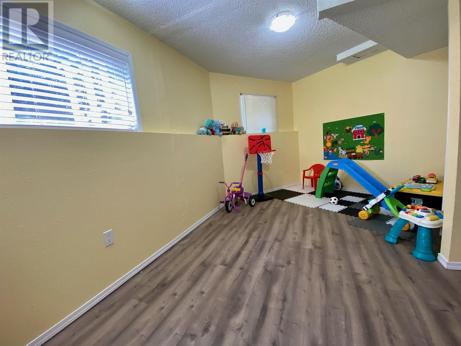 2665 EWERT CRESCENT