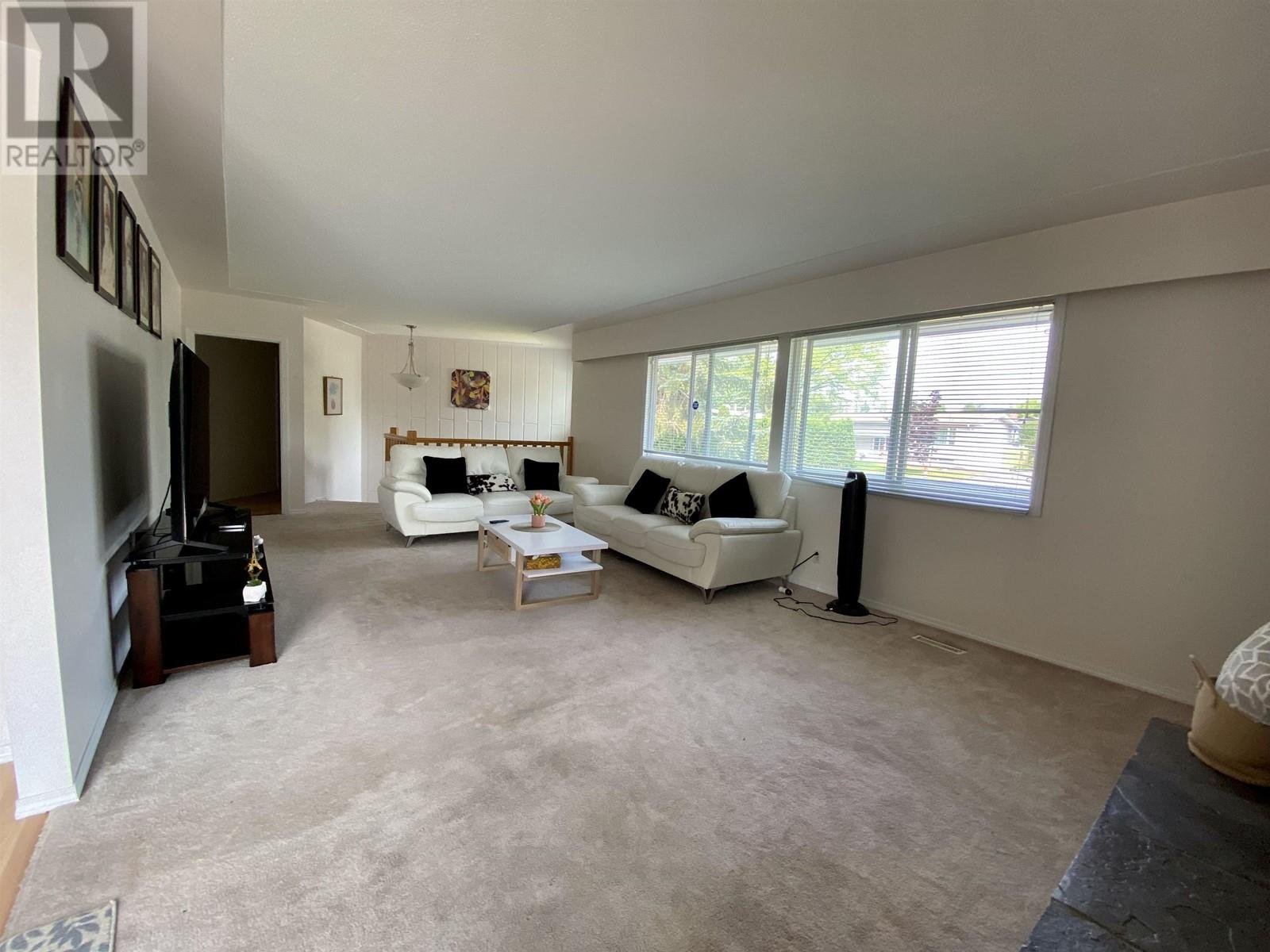 2665 EWERT CRESCENT
