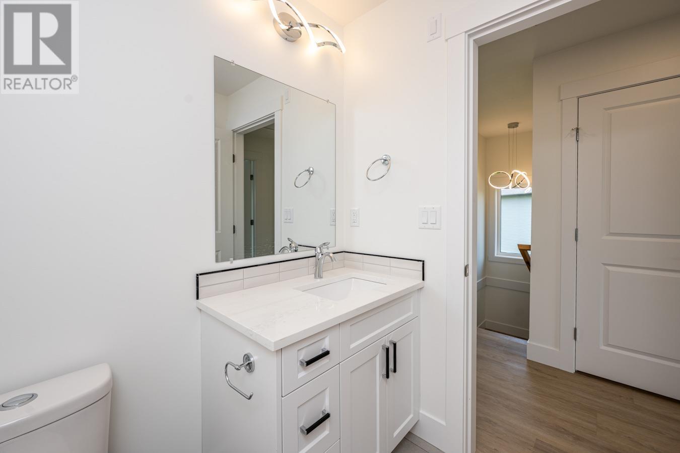 114 6664 WESTMOUNT DRIVE, #114