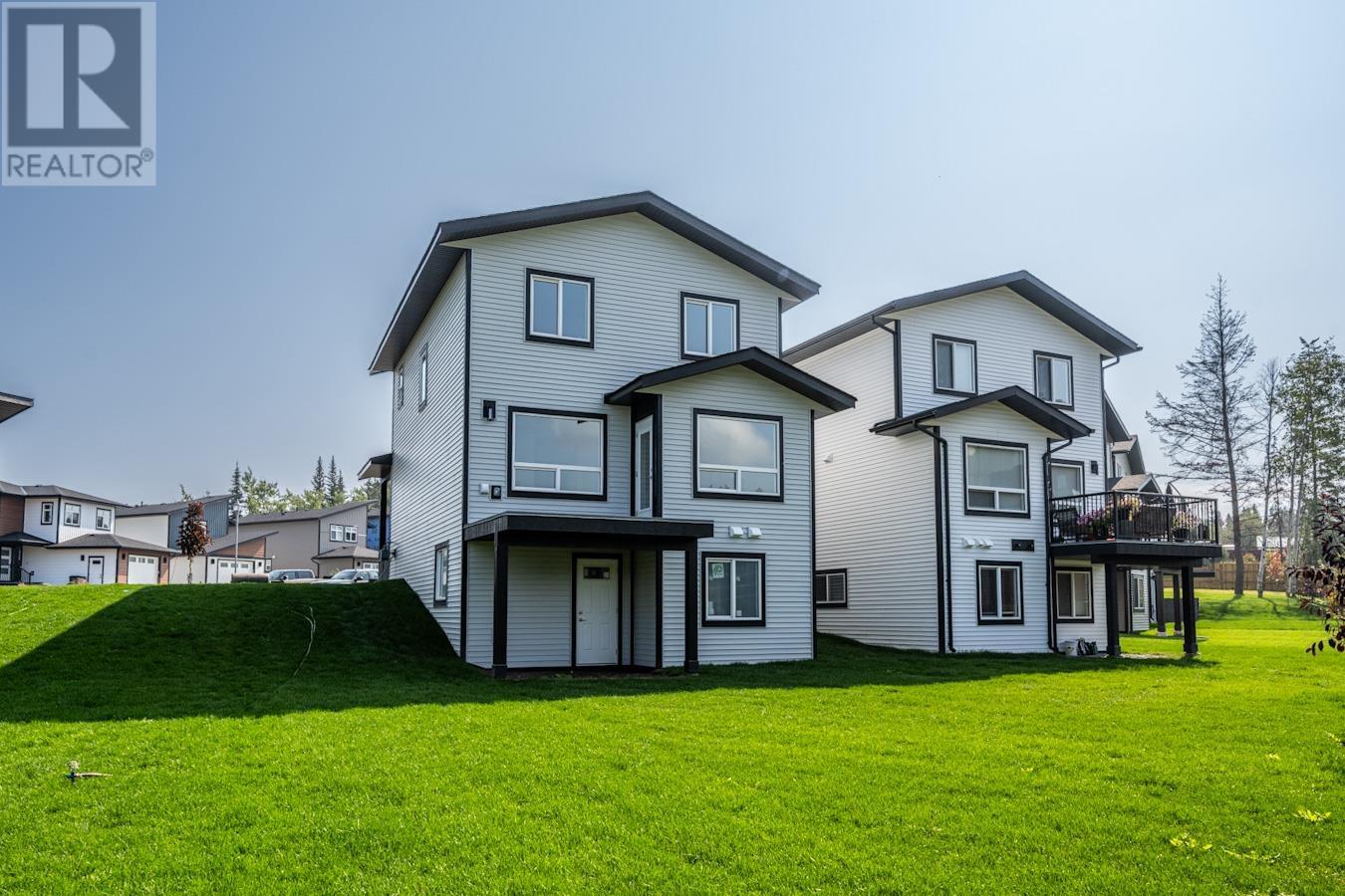 114 6664 WESTMOUNT DRIVE, #114