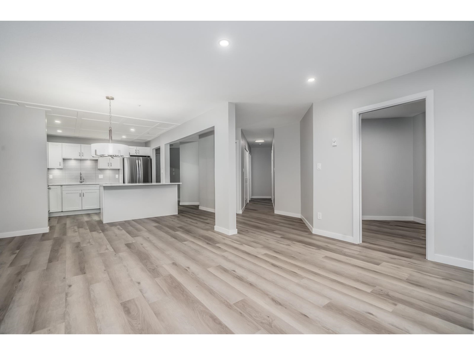 118 2451 GLADWIN ROAD, #118