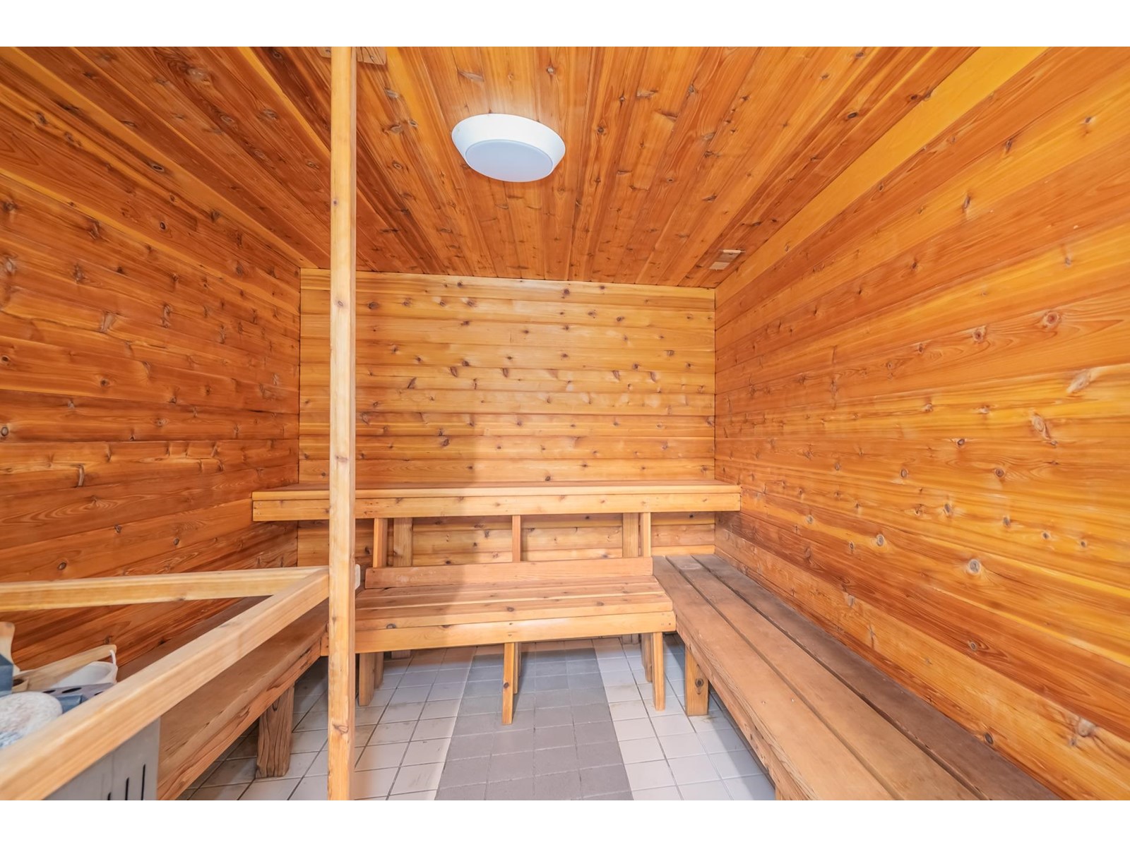 118 2451 GLADWIN ROAD, #118