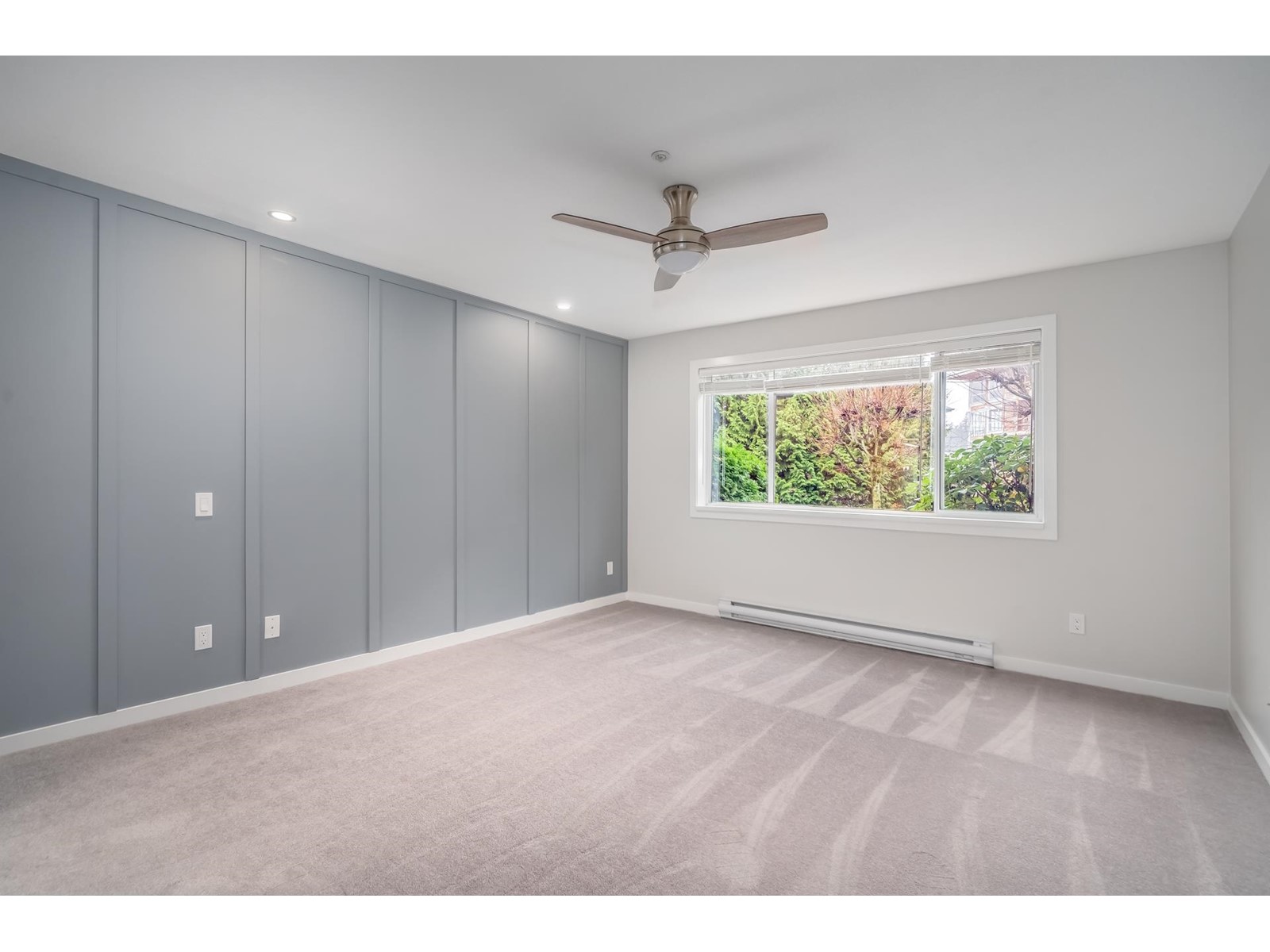 118 2451 GLADWIN ROAD, #118