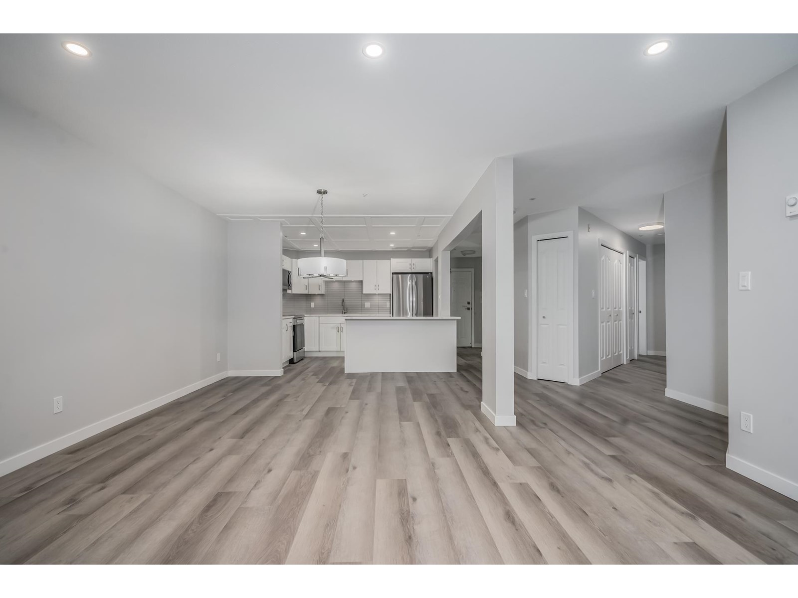 118 2451 GLADWIN ROAD, #118