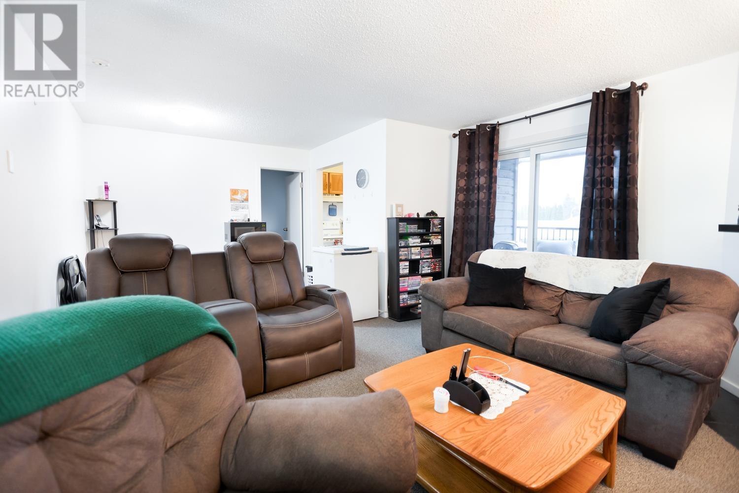 220 3033 OSPIKA BOULEVARD, #220