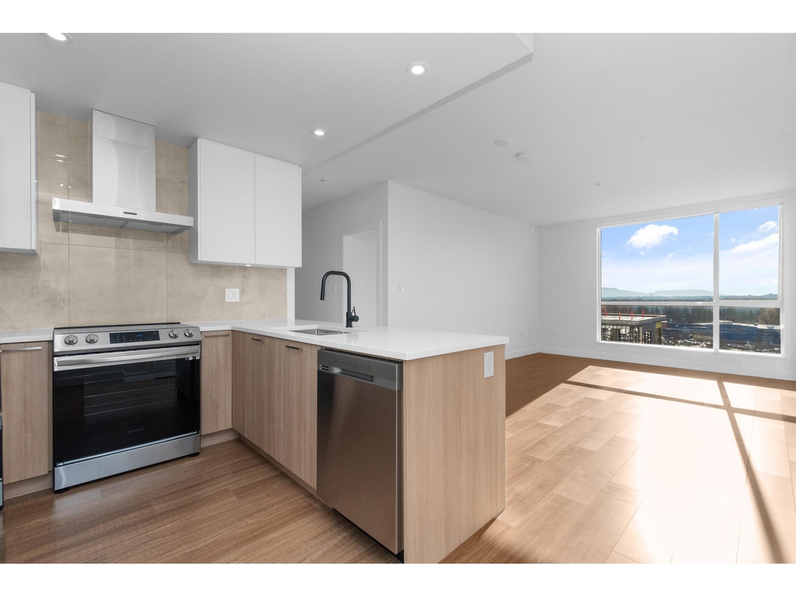 B304 31940 RAVEN AVENUE, #B304