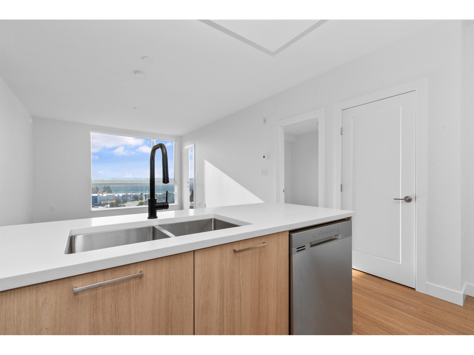 B304 31940 RAVEN AVENUE, #B304