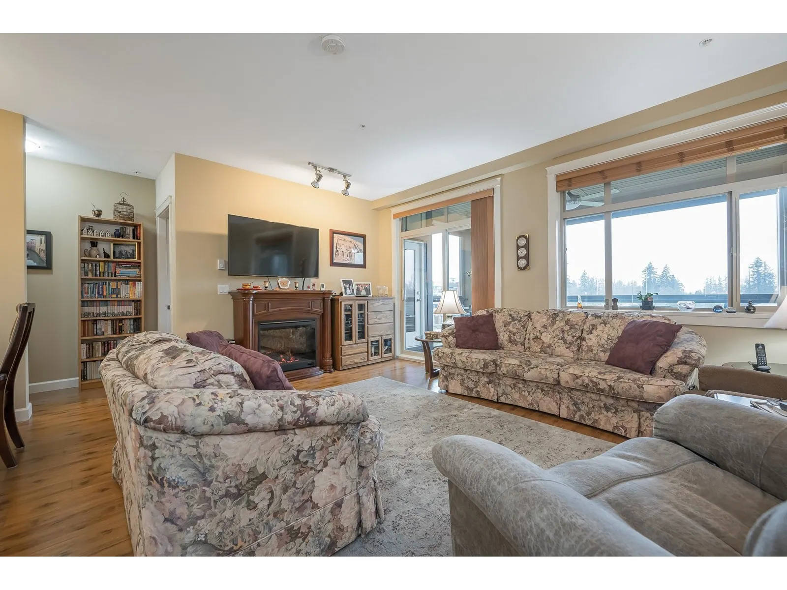 408 8067 207 STREET