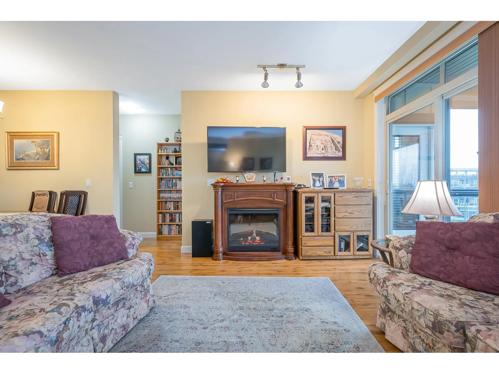 408 8067 207 STREET