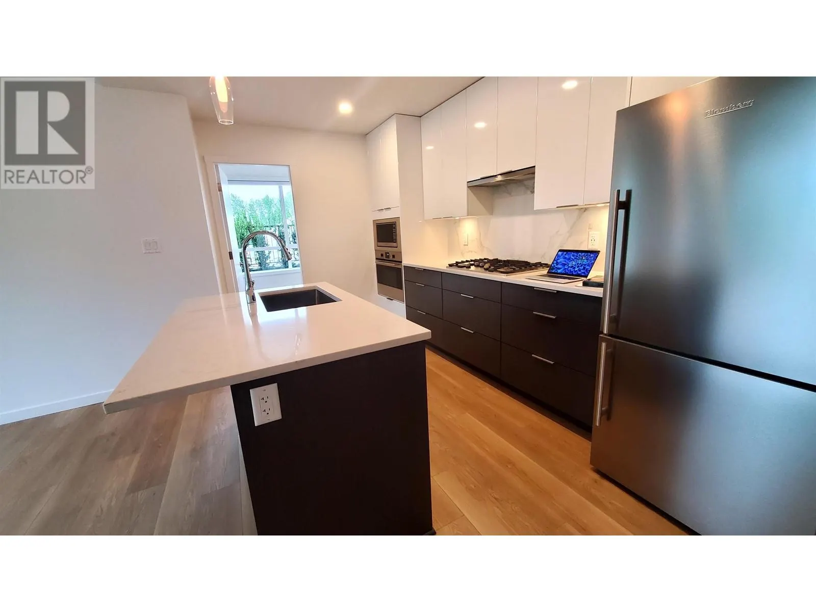 116 11641 227 STREET