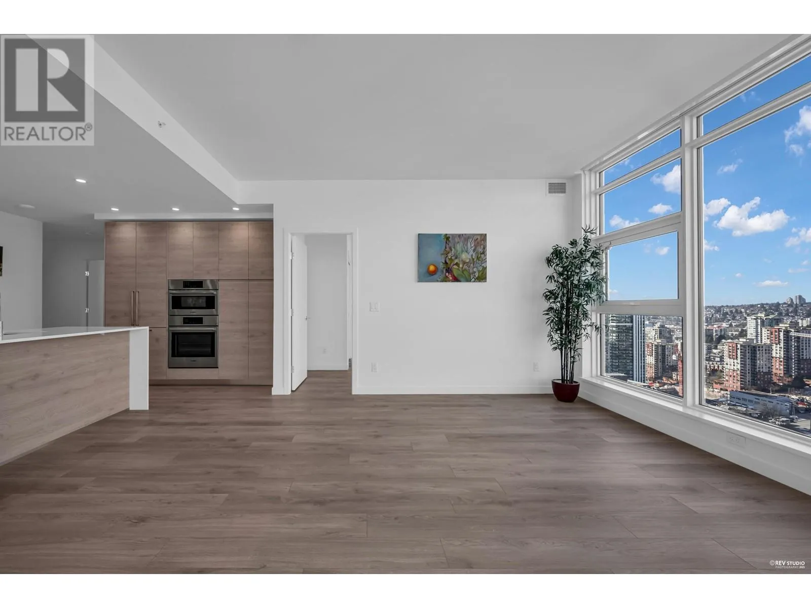 3003 660 QUAYSIDE DRIVE
