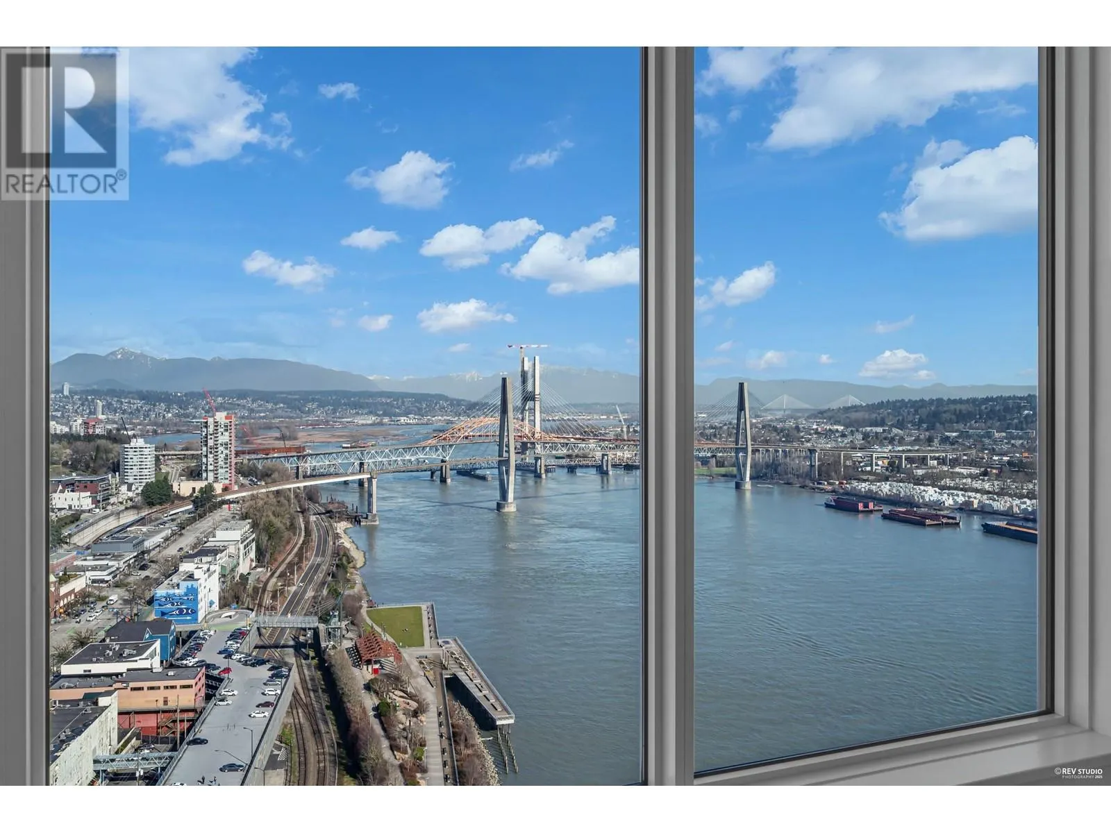 3003 660 QUAYSIDE DRIVE