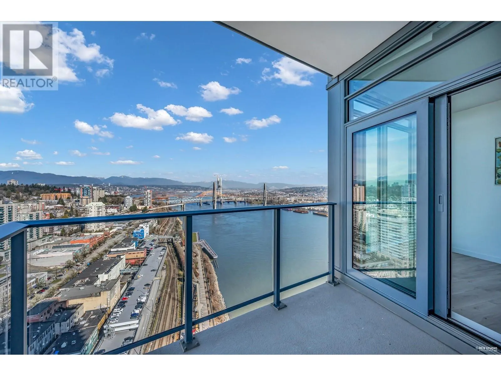 3003 660 QUAYSIDE DRIVE