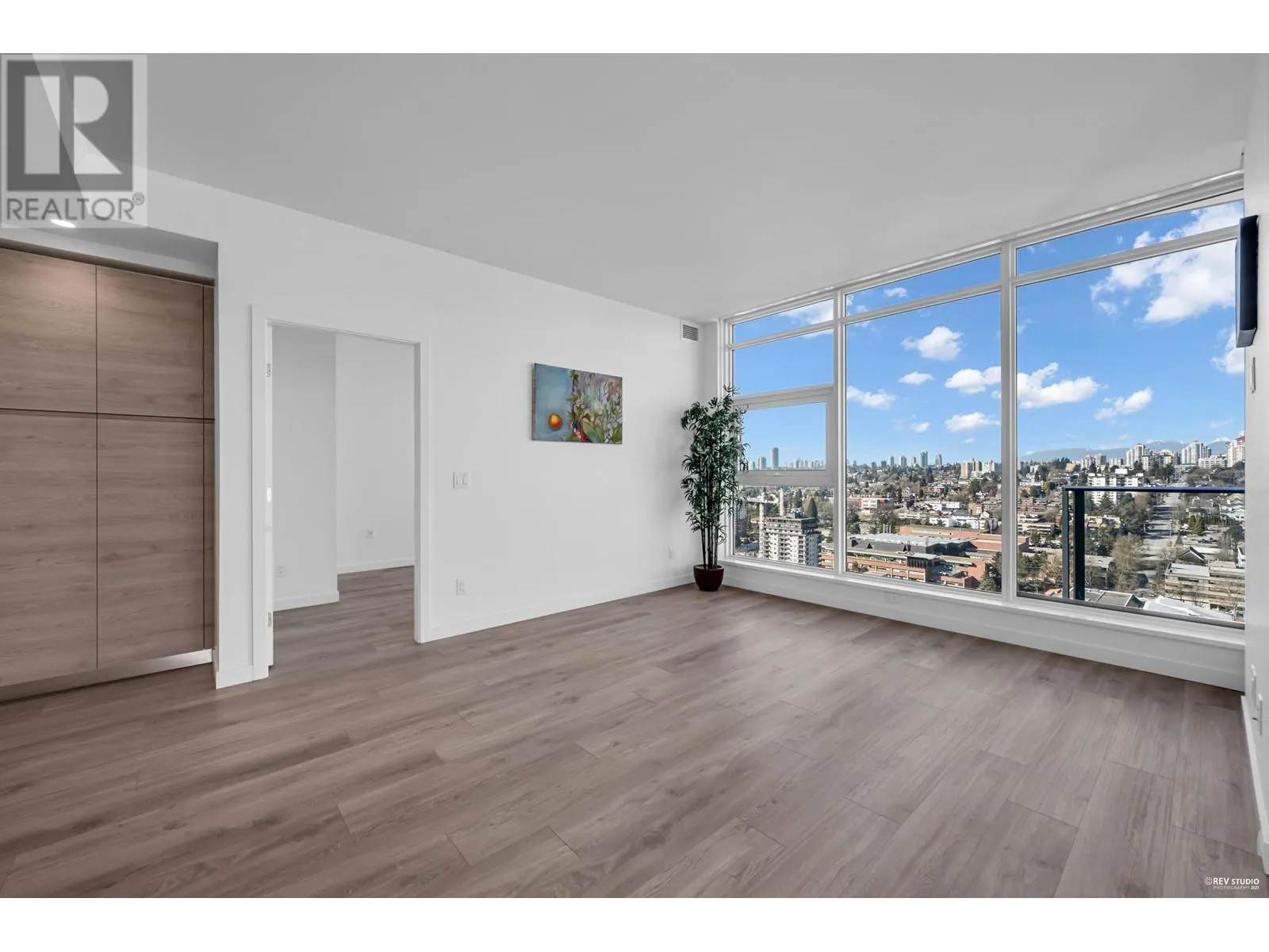 3003 660 QUAYSIDE DRIVE