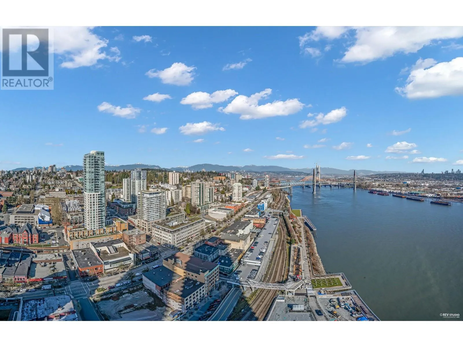 3003 660 QUAYSIDE DRIVE