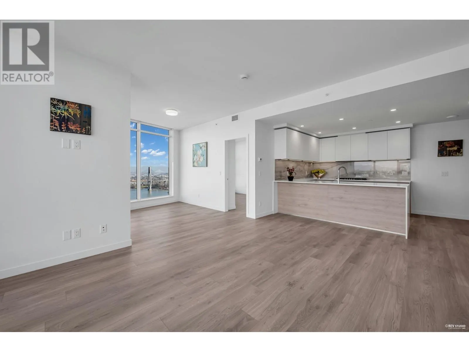 3003 660 QUAYSIDE DRIVE