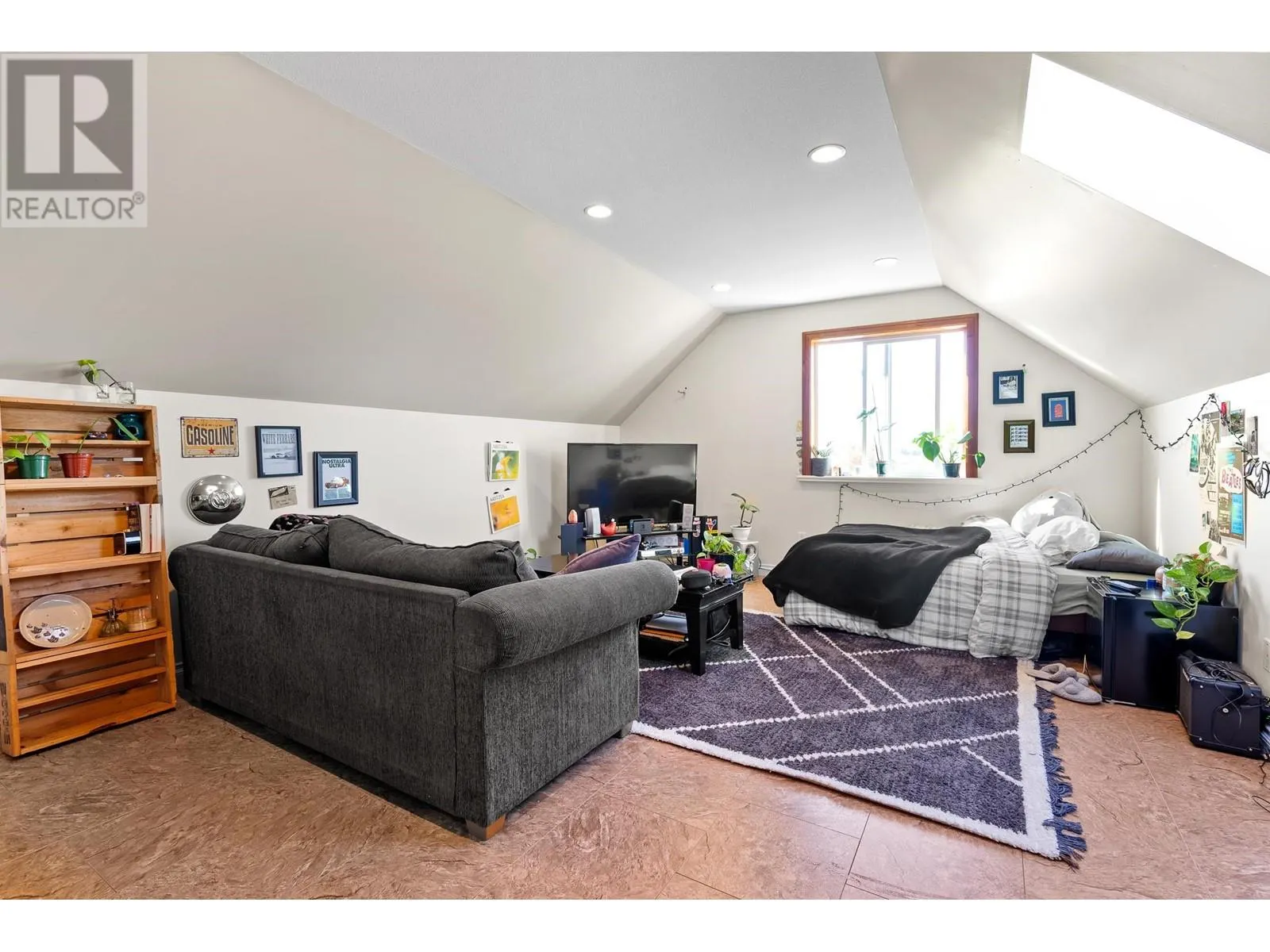 13222 SHARPE ROAD