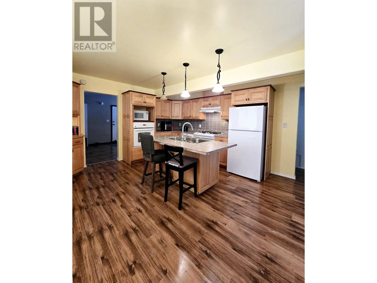 4586 CANIM-HENDRIX LAKE ROAD