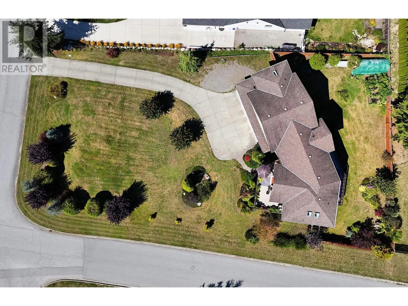 1464 SUNSET PLACE
