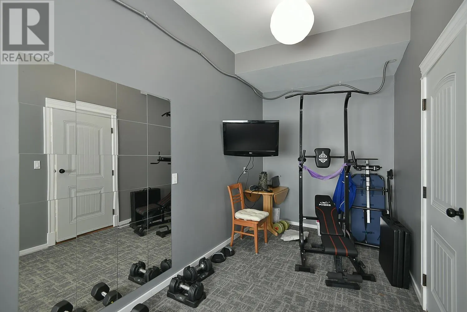 1464 SUNSET PLACE