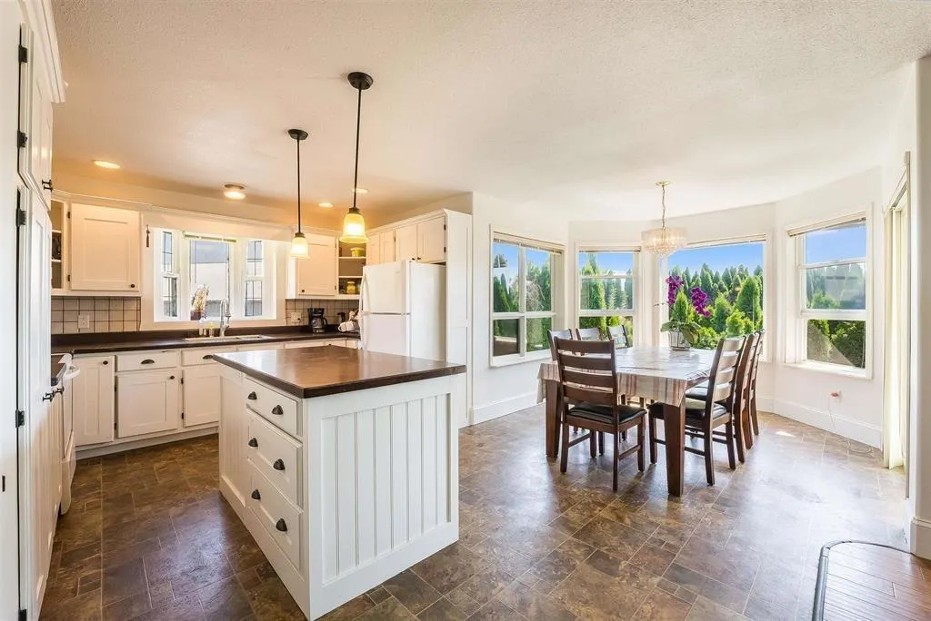 50284 YALE ROAD|Rosedale