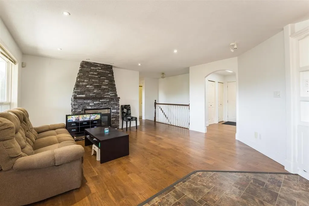 50284 YALE ROAD|Rosedale