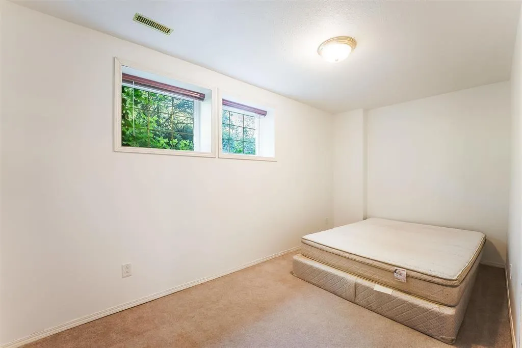 50284 YALE ROAD|Rosedale