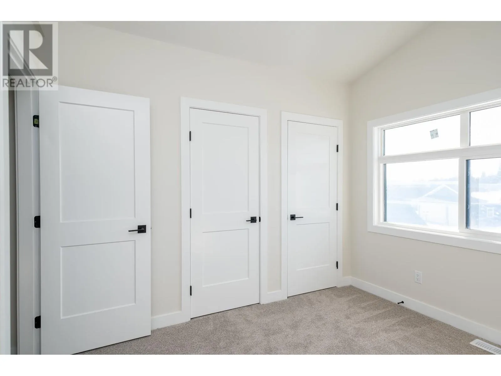 2464 MCTAVISH ROAD